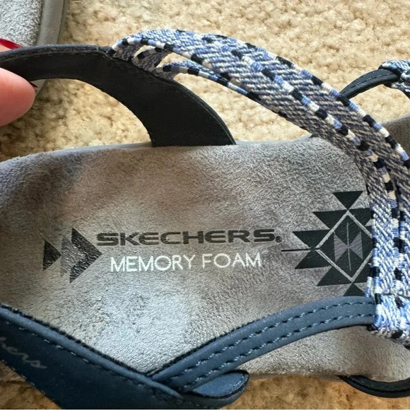 Skechers Women's Reggae Slim Simply Stretch Woven Strappy Sandal - Picture 4 of 7